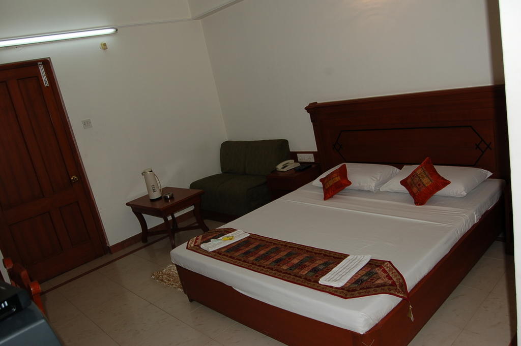 Hotel Kanishka Phg Μπανγκαλόρ Δωμάτιο φωτογραφία