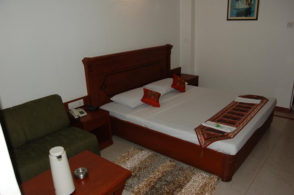Hotel Kanishka Phg Μπανγκαλόρ Δωμάτιο φωτογραφία